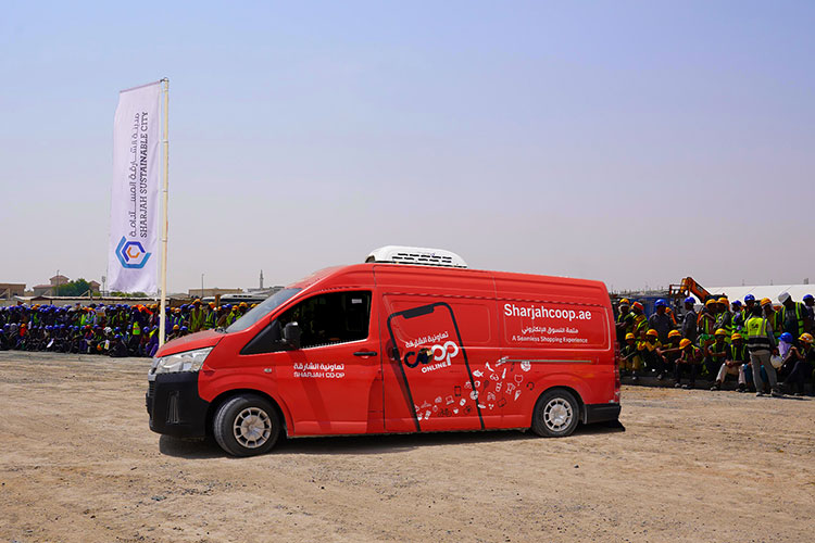 On-site Workers Get Summer Refreshments in Sharjah