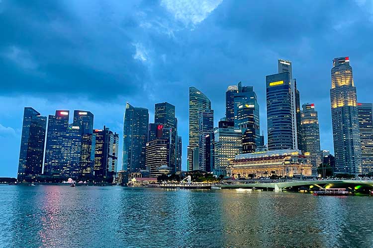 Warburg, Lendlease Acquire $1.2b in Singapore Real Estate