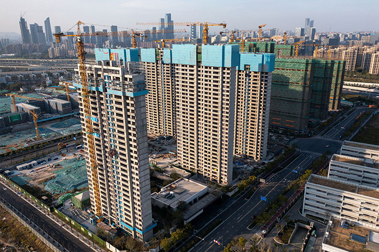 Sharp Plunge in China’s New Home Prices 